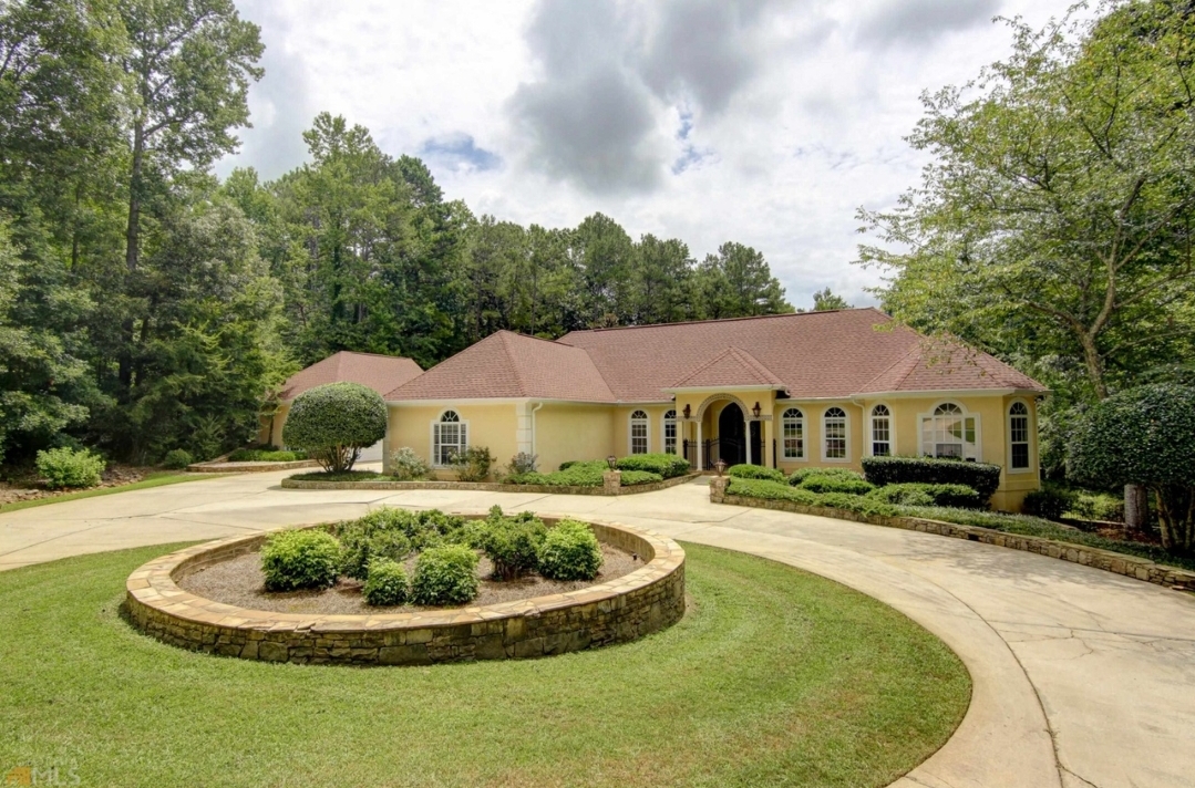 Spanish-Style Lakehouse Estate